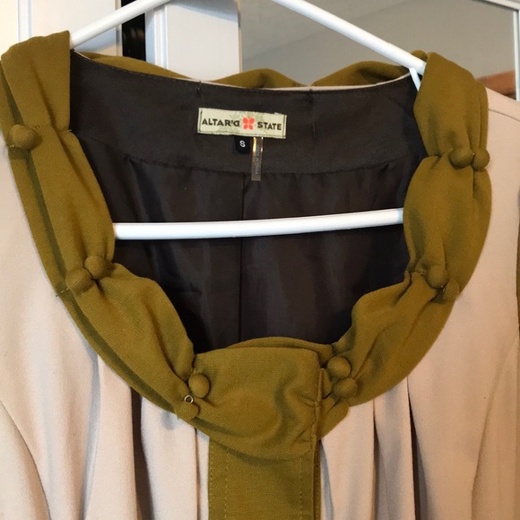 Adorable jacket dress - Picture 3 of 7